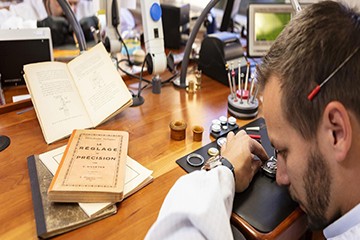 上海卡地亚表保养地点